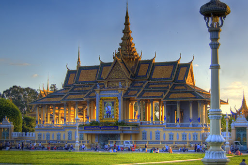 មគ្គុទ្ទេសក៍ទេសចរណ៍ចែករំលែកគោលការណ៍ច្បាស់សម្រាប់ភ្ញៀវ